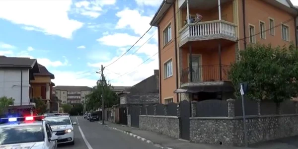 Misiune neobişnuită din partea poliţiştilor vâlceni pentru un băieţel de şase ani din Râmnicu Vâlcea Foto captură video