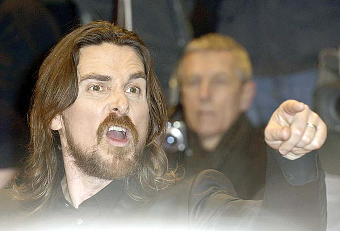 Să te păzească Dumnezeu  dacă te iei în gură cu  Christian Bale (41 de ani) 