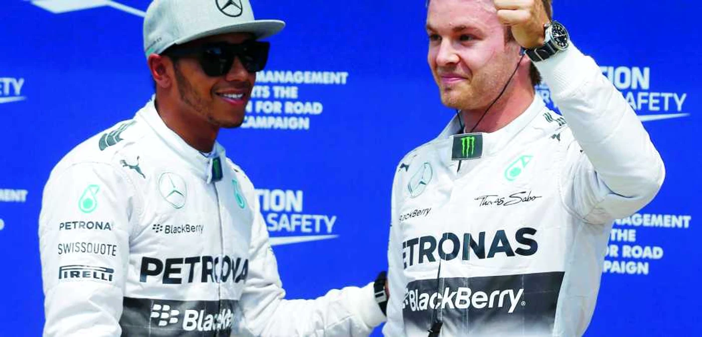 Lewis Hamilton şi Nico Rosberg se duelează pentru titlul de campion mondial al Formulei 1