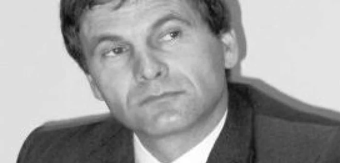 Iualian Tătulescu a fost sancţionat cu 20% din salariu, pe trei luni