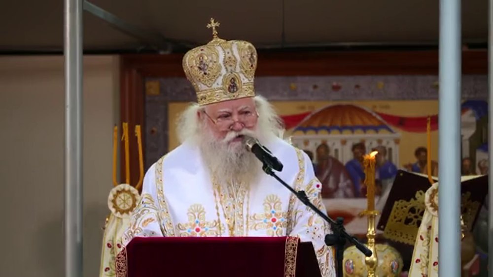 Arhiepiscopul Calinic al Sucevei şi Rădăuţilor, adus de urgenţă la Iaşi cu elicopterul SMURD