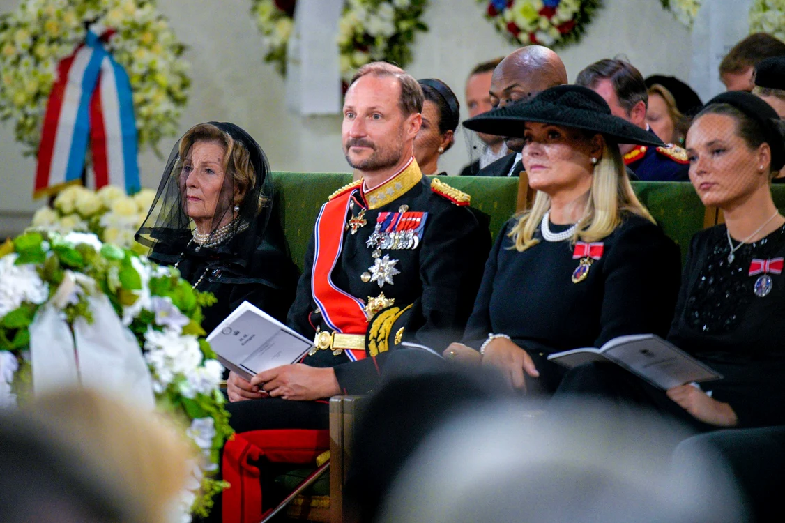 Regele Haakon Regina Mette Marit și Regina Sonja profimedia 1132776717 jpg