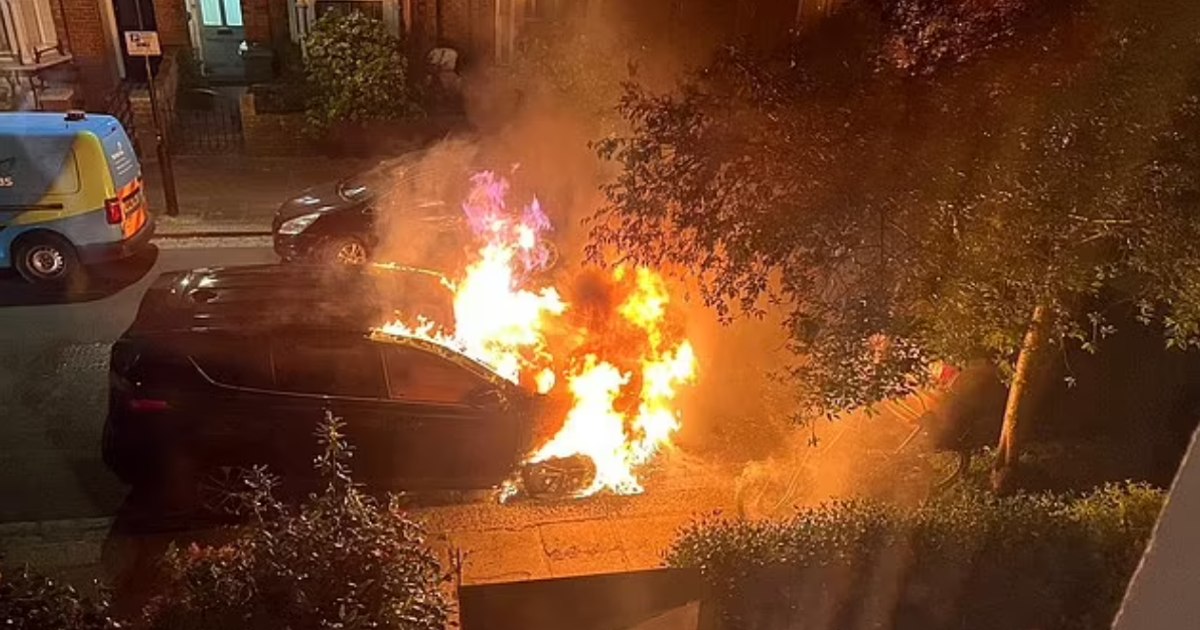 Român arestat pentru incendierea casei lui Keir Starmer: ar fi ajutat un ucrainean să dea foc unor proprietăți ale premierului britanic