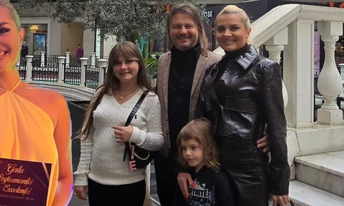Soprana Iana Novac, performanță în muzică și în familie! Vedeta premiată în fiecare an cu distincții pentru vocea și eleganța ei a petrecut aniversarea celor 22 de ani de căsătorie în Turcia
