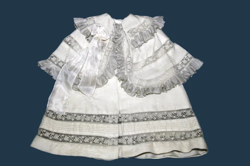 Costum botez Dinu Lipatti Foto: Arhiva Muzeului Județean Argeș jpg