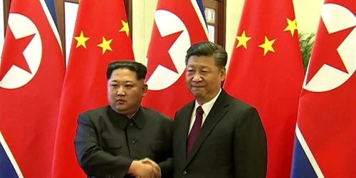 KIM JONG UN VIZITA BEIJING XI JINPING FOTO CCTV AFP