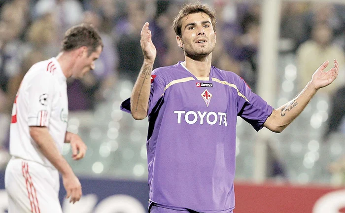 
    Mutu încă mai  tânjeşte după  perioada petrecută  la Fiorentina  