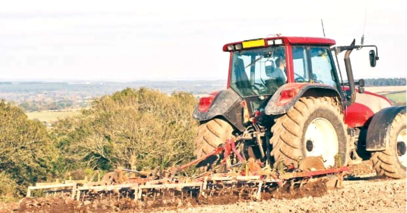 Numai exploataţiile agricole administrate de întreprinderi mici şi mijlocii vor putea primi ajutoarele
