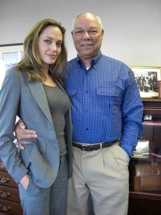 8 angelina jolie si colin powell 6 jpg jpeg
