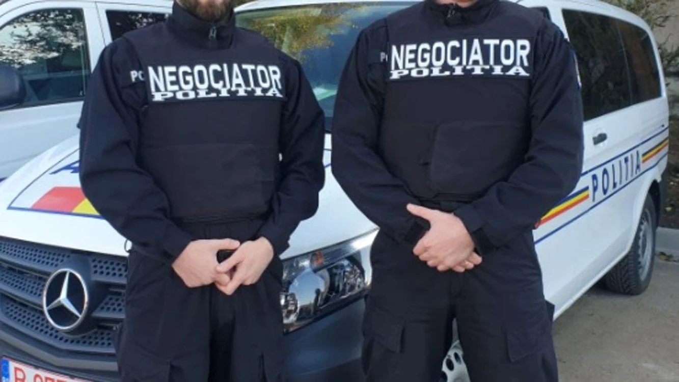 Negociatori ai poliției- arhiva foto