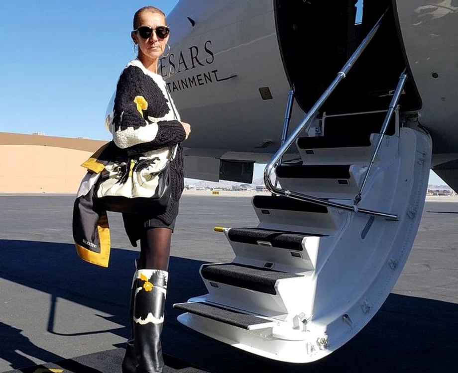
    Aeronava n-a fost cumpărată doar pentru a o transporta pe Celine în vacanţele ei extravaganteclickpentrufemei.ro  