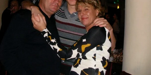 dan petrescu si familia foto