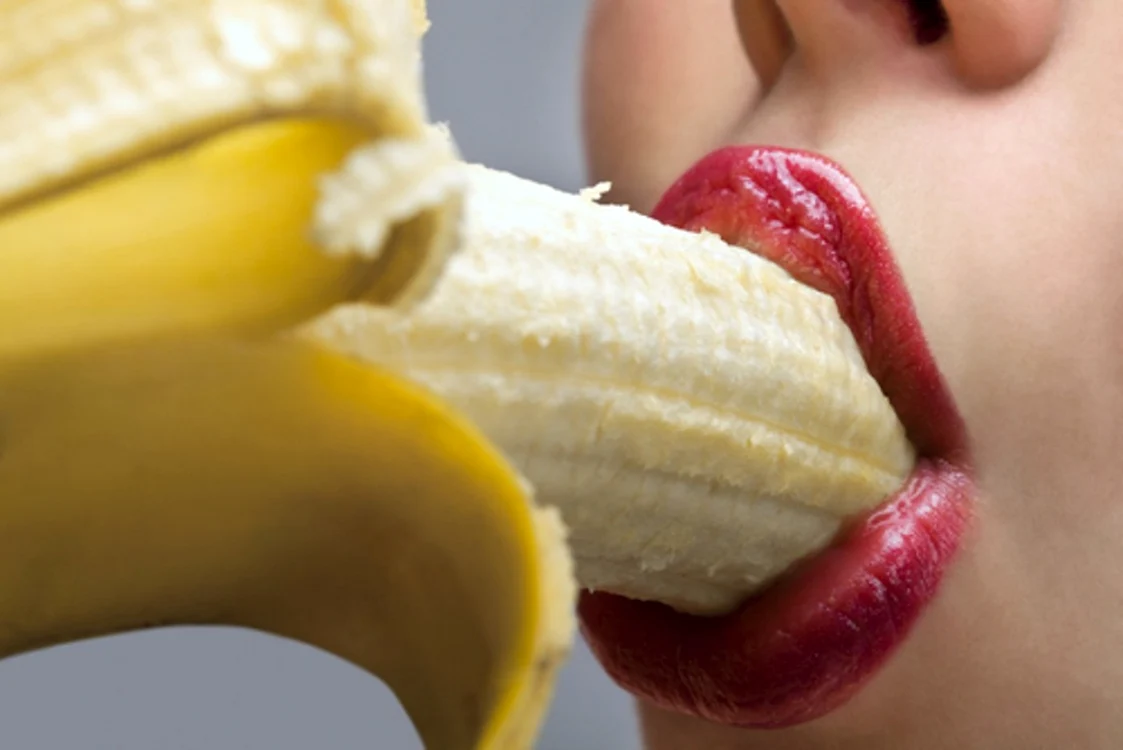 Numai 28% din respondente au spus că le place să facă sex oral, peste 50% au declarat că este „oarecum plăcut” să facă asta şi 17% au mărturisit că nu acceptă să facă sex oral. FOTO Arhiva