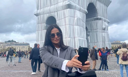 demi moore arcul de trimf jpeg