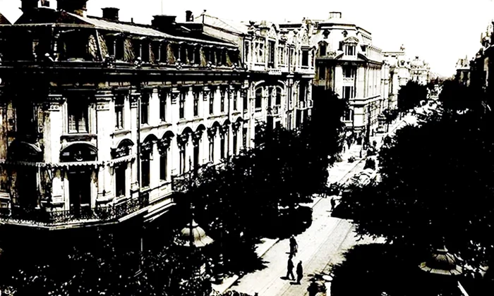 Bulevardul Carol din București, în perioada interbelică (© iMAGO Romaniae)