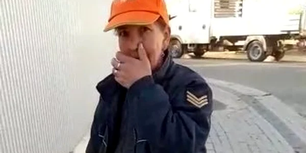 hoata flori morminte FOTO Vremea Noua jpg