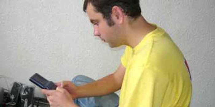 Unii tineri suceveni încă mai preferă jocuri precum Tetris, foarte popular acum câţiva ani