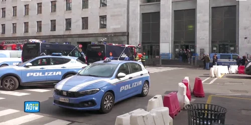 evacuare Tribunal Milano foto AGTVjpg