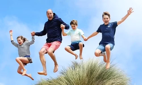 Prințul William, George, Charlotte și Louis foto Istagram png