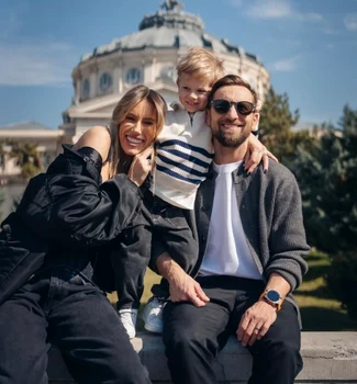 Gabriela Oțil, alături de Dani și fiul lor, Tiago foto: Instagram