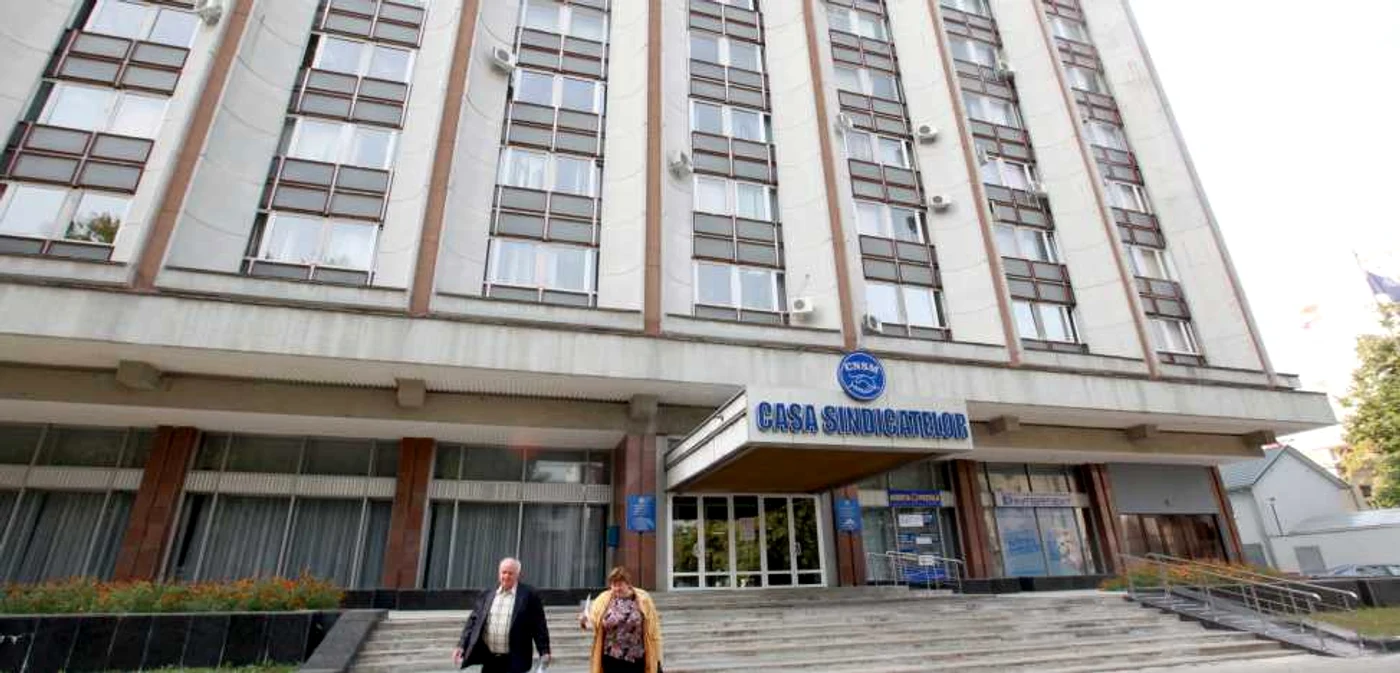 Casa Sindicatelor, situată în centrul Capitalei, este unul dintre edificiile ce încă mai face parte din averea sindicală