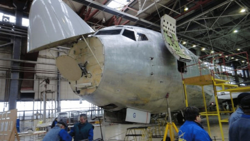 Romaero a reprimit dreptul de a repara avioane civile VIDEO