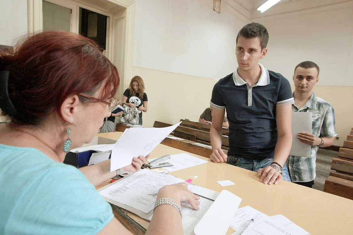 
    Admitere la facultate 2015. După bacalaureat, absolvenţii vor avea emoţii la înscreirile la facultateFoto: Click!  