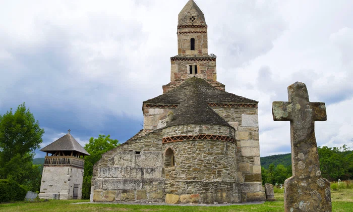 Biserica FOTO Shutterstock jpg