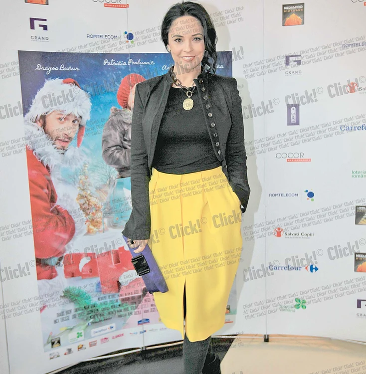 
    Noiembrie 2012  Andreea, personaj  principal. A venit singură  