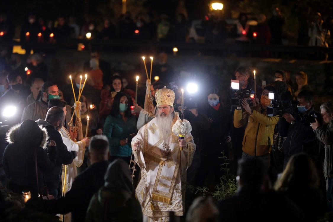 
    Canform Patriarhiei Române, ÎPS Teodosie a luat decizia de a repeta slujba de Înviere în virtutea principiului autonomiei eparhialefoto: Inquam Photos  