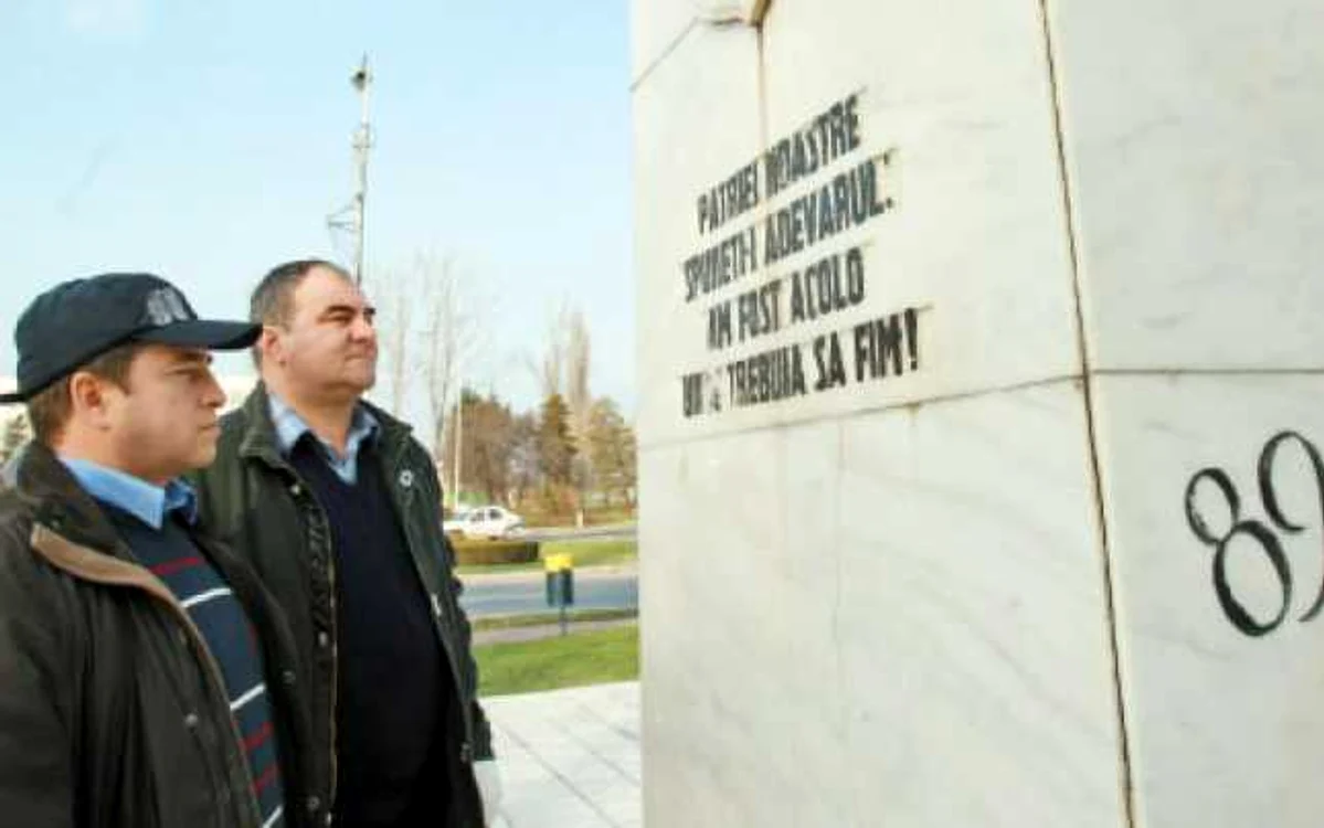 Paul Buştiuc (stânga) şi Ion Dumitru aşteaptă ca vinovaţii pentru crimele din 23 decembrie 1989 să plătească