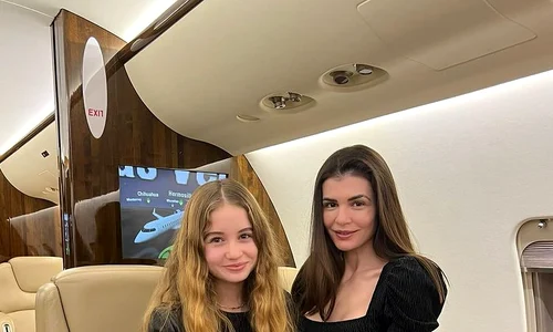 1 irina columbeanu copia mamei sale monica gabor avion privat las vegas rasfat de 5 stele fiul lui mr pink 5 jpg jpeg