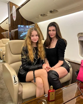 1 irina columbeanu copia mamei sale monica gabor avion privat las vegas rasfat de 5 stele fiul lui mr pink 5 jpg jpeg