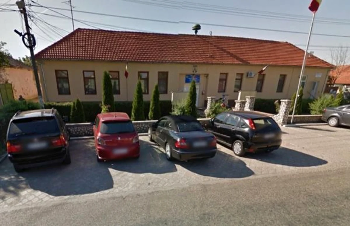 Curtea de Apel Timişoara a pronunţat, la zece ani de la comiterea faptelor, sentinţa finală într-un proces de delapidare de la Primăria Felnac, judeţul Arad FOTO Primăria Felnac
