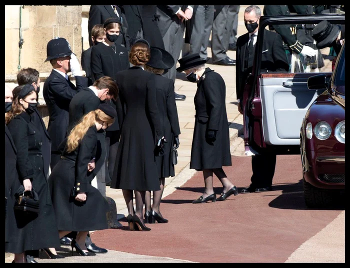 
    Nora reginei Elisabeta  