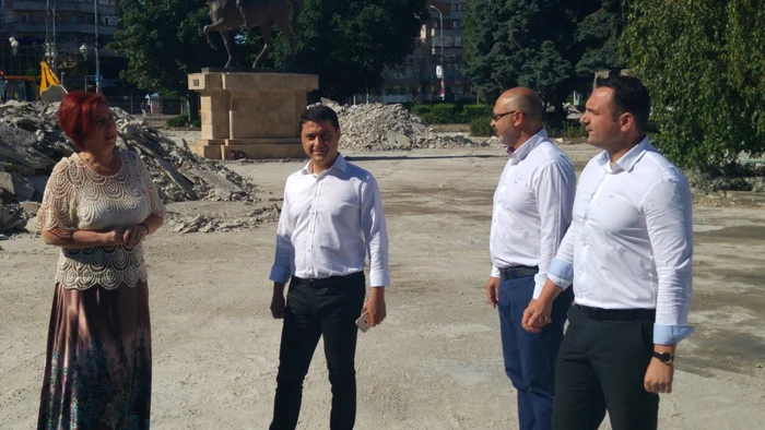 Dacă iniţial valoarea proiectului depăşea suma de 2 milioane de lei, în urma licitaţiei a scăzut la 1,6 milioane de lei, finanţare din bugetul propriu al primăriei