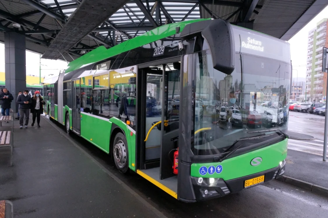 Cum a scăpat Braşovul de perversul din autobuzul RAT FOTO Ioan Buciumar