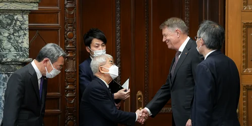 Klaus Iohannis la intalnirea cu sefii Parlamentului Japoniei jpg