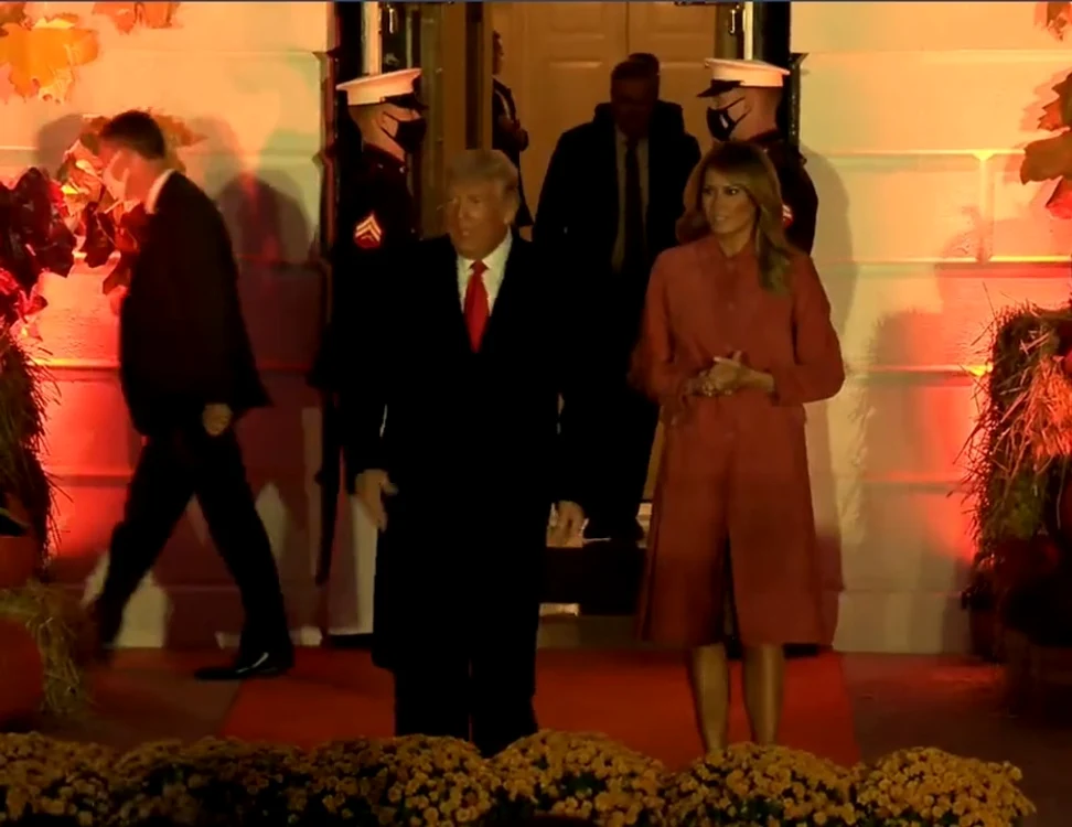 3 donald trump si melania fara masca halloween 4 jpg jpeg