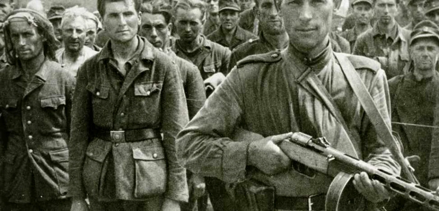 Ostaşi sovietici.