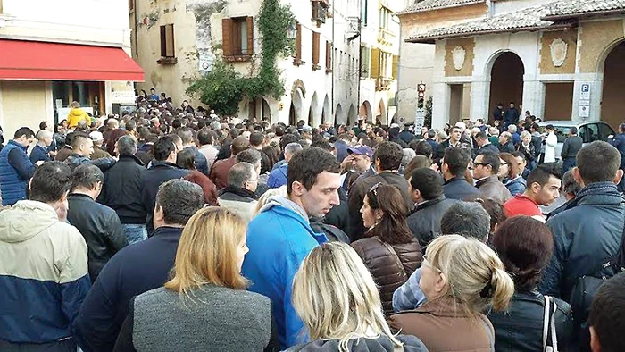 Fostul ministru de externe este acuzat pentru haosul din diasporă, de la alegerile prezidenţiale din 2014