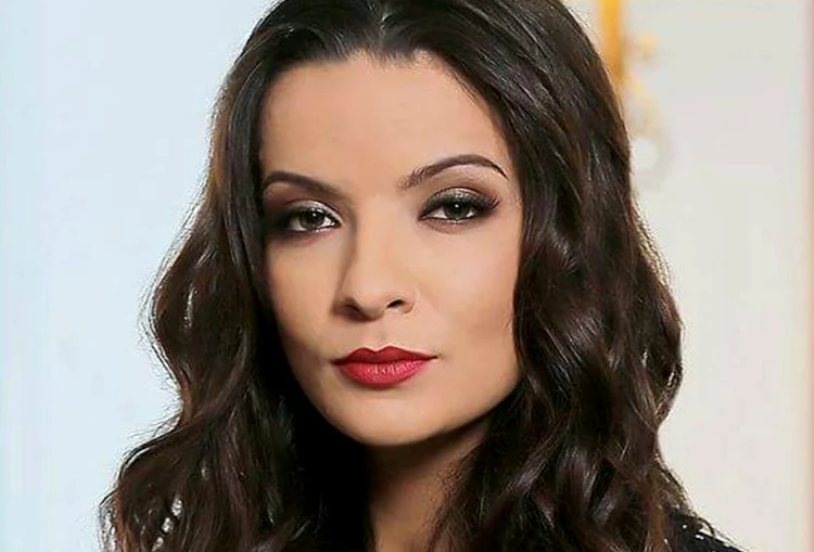 Anca Dinicu