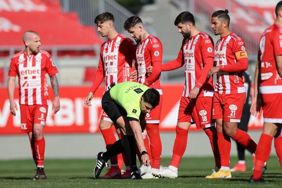 Confruntarea dintre UTA și Farul Constanța s-a încheiat cu 0-0 