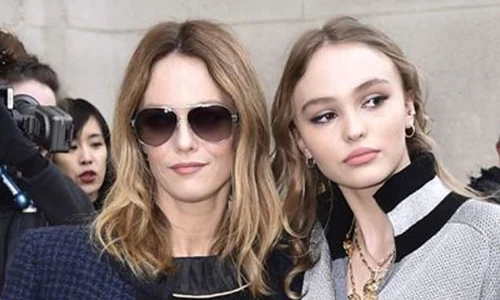 vanessa paradis lily rose depp fashion show chanel paris jpg jpeg