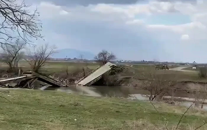 Pod prăbușit FOTO: captuar video