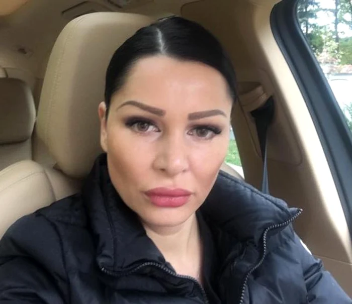 
    Brigitte, fericită la 40 de ani Foto: Facebook  