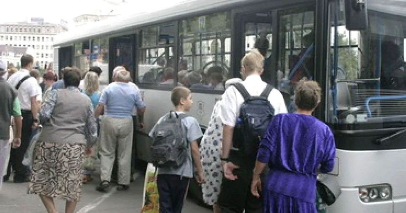 Oradea: Autobuze noi, mai târziu
