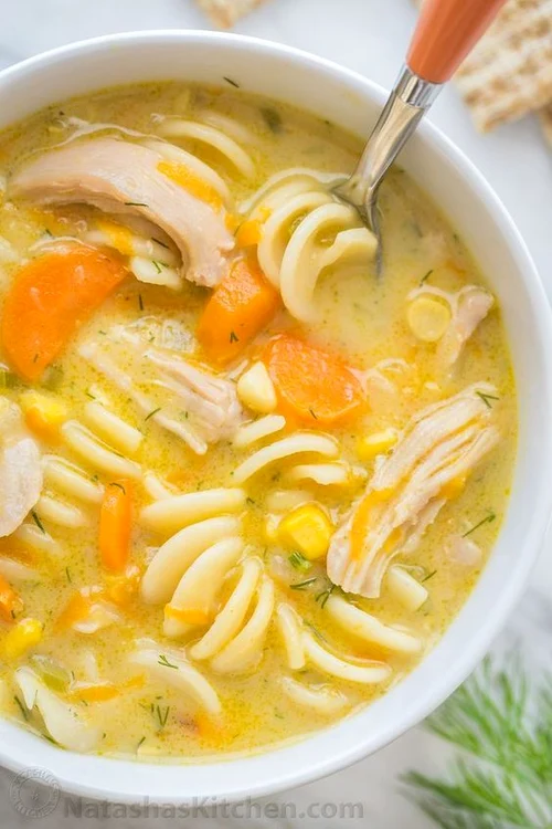 Supă de pui cu noodles jpeg