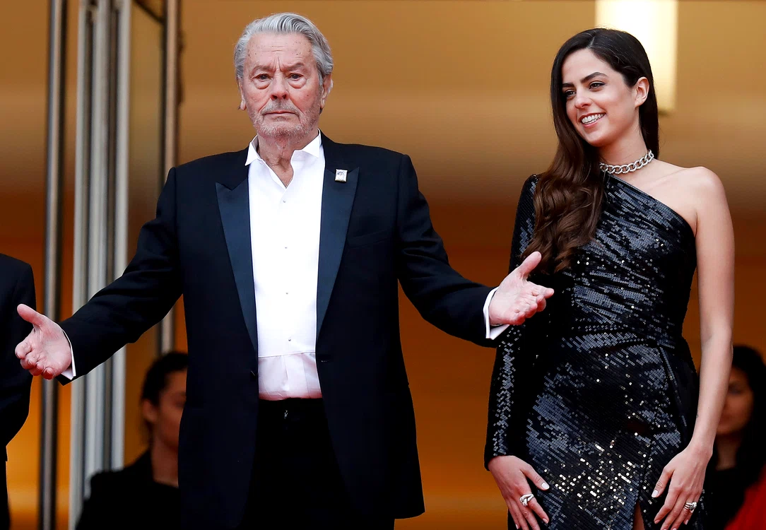 
    Alain Delon are cea mai mare încredere în AnouchkaFoto: EPA  