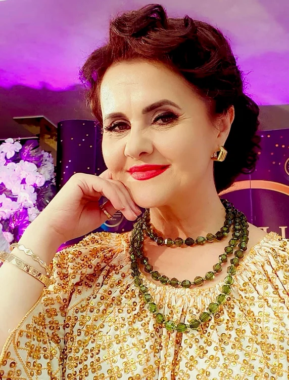 Niculina Stoican a crescut fără tată FOTO Facebook